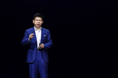 余承东:华为鸿蒙智能座舱一直被抄袭 但从未被超越