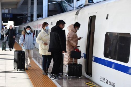 五一假期车票已开始发售，请旅客朋友及时关注列车信息