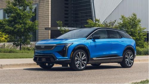 2026款凯迪拉克Optiq新增后轮驱动版本，全轮驱动版本动力达440马力，整体性能大幅提升