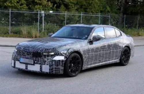 搭载3.0T发动机 全新宝马M3实车曝光