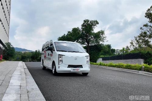 7方价格8方配置 场地试驾全新长安跨越星光