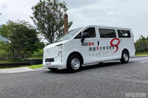 7方价格8方配置 场地试驾全新长安跨越星光