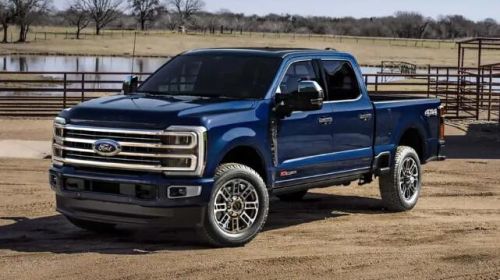 福特暂停F-150 Lightning生产,重点转向燃油卡车