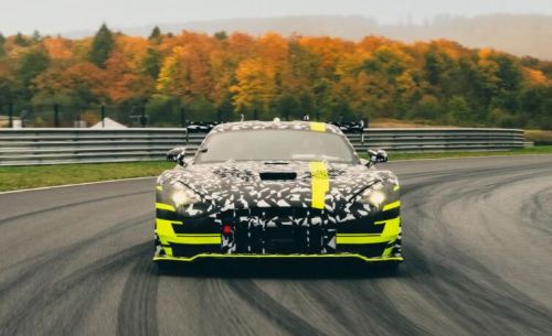 梅赛德斯-AMG GT Track Sport测试谍照曝光,激进车身设计尽显锋芒