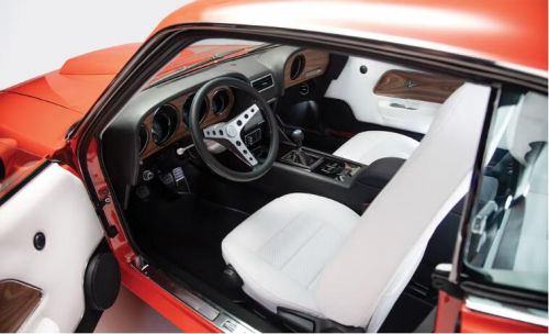 Revology 1969款Boss 429野马——一台“科学怪人式”的艺术杰作