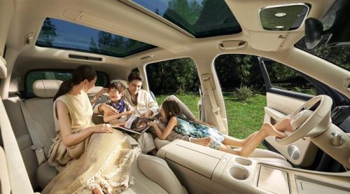 问界M9斩获“商务座智选车”大奖：智慧出行从技术竞争步入体验竞争