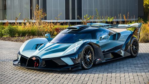 这是布加迪最后一款搭载W-16发动机的赛道版车型