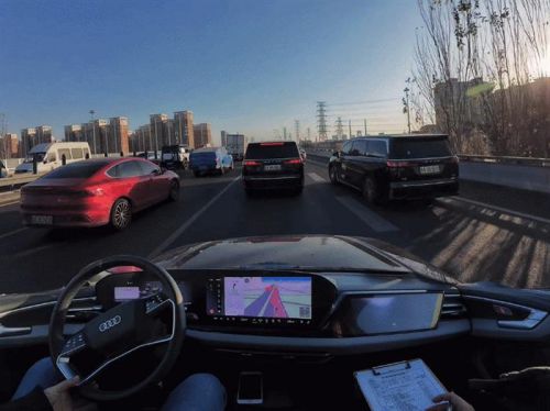 燃油车的智驾,真的能用吗?一汽奥迪A5L智驾实测