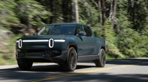 里维安R1S与R1T将新增扩展版免手持驾驶功能及AI助手