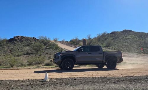 沙漠中的 "汽车实验室":丰田亚利桑那测试场解锁全场景测试能力