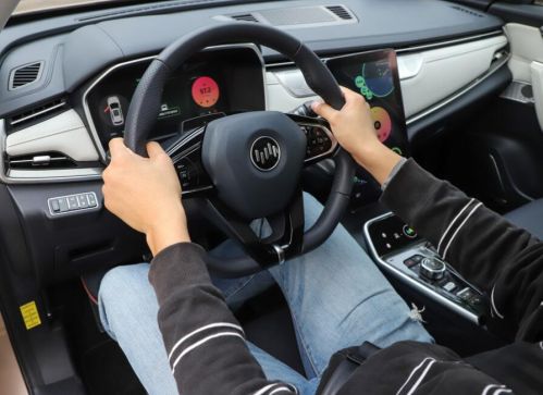 自动挡起步避坑指南：详细操作流程 + 核心注意事项