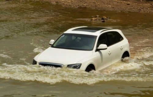 实用指南：汽车涉水后的正确处理步骤，避免车辆二次损伤