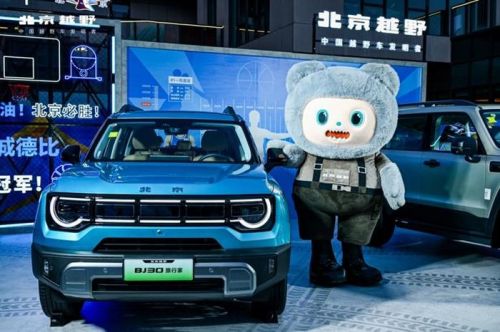 京城德比精彩开战！BJ40增程元境智行交车仪式点亮北汽男篮北京越野品牌之夜