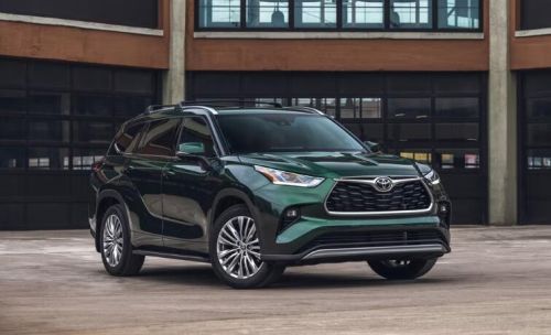 丰田预热全新神秘SUV 采用硬朗方正造型