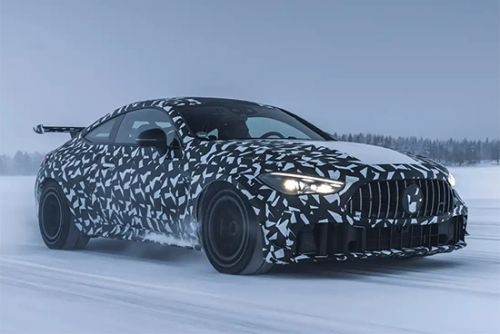 或搭载新V8发动机 AMG CLE Mythos谍照曝光