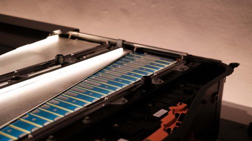 通用汽车打造低价电动车电池的战略:推行极致本土化