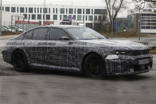 大屏配双辐方向盘 新款宝马M5内饰谍照曝光