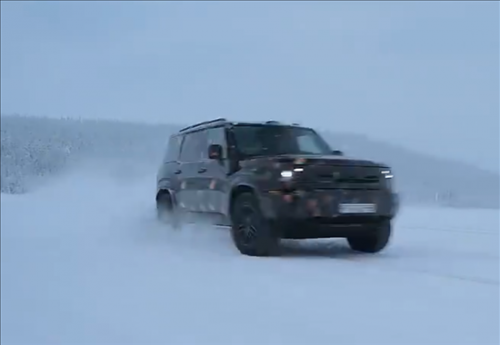 预计北京车展发布 吉利银河战舰官方谍照