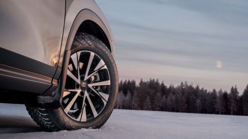 这款轮胎可随天气变化自动调整抓地力