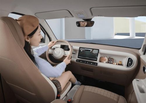 第五代宏光MINIEV正式开启预订!携手奶龙玩转出行新乐趣