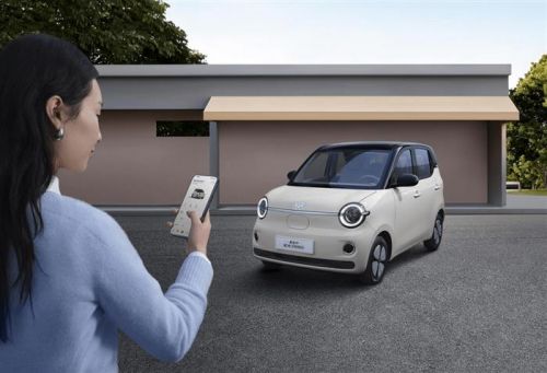 第五代宏光MINIEV正式开启预订!携手奶龙玩转出行新乐趣