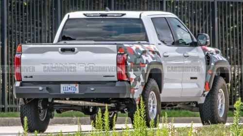 丰田坦途TRD Hammer谍照曝光，搭载猛禽同款越野装备