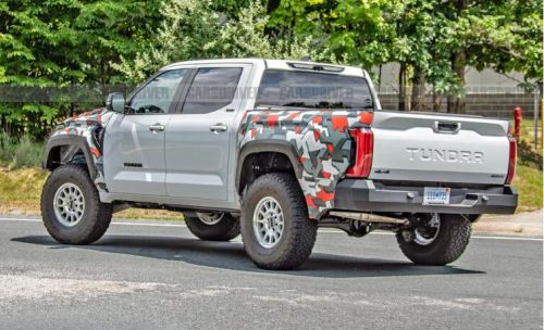 丰田坦途TRD Hammer谍照曝光，搭载猛禽同款越野装备