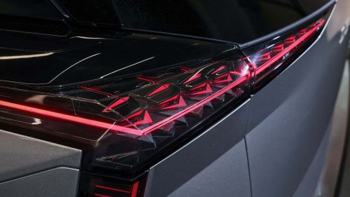 DS N°7：搭载超大电池的紧凑型纯电跨界SUV