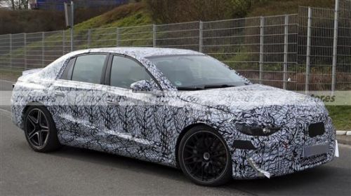 或2028年发布 AMG纯电E级轿车谍照曝光
