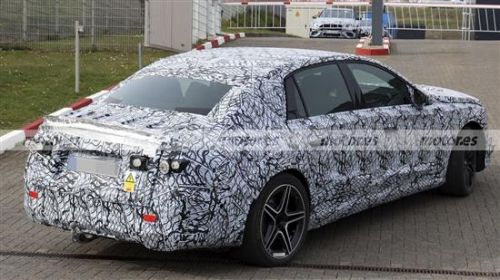 或2028年发布 AMG纯电E级轿车谍照曝光
