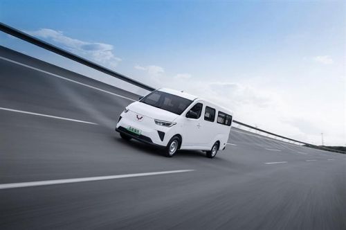 2026款五菱扬光上市 权益一口价6.98万元起