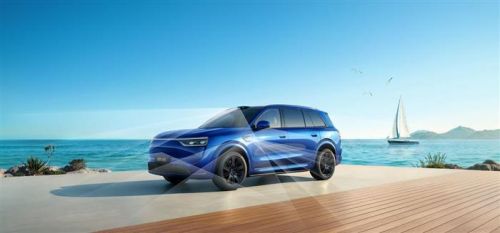 上市一年交付破17万辆，问界M8强势重塑40万级SUV市场格局