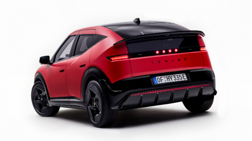 现代Ioniq 3掀背电动车：酷似电动版飞思