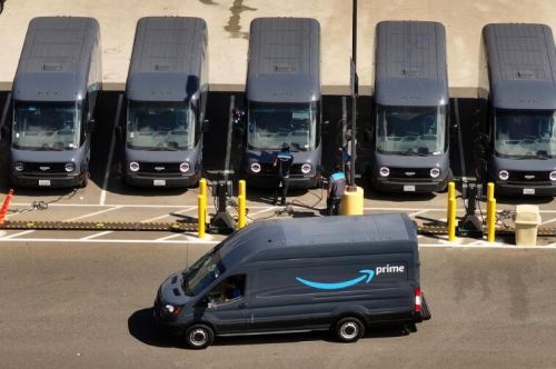 亚马逊推出全新供应链服务，或将重塑汽车制造模式