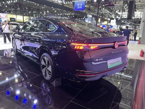 2026粤港澳车展丨一汽-大众黄金超混技术首发 迈腾/探岳L PHEV6月底上市