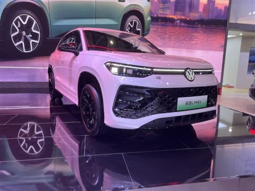 2026粤港澳车展丨一汽-大众黄金超混技术首发 迈腾/探岳L PHEV6月底上市