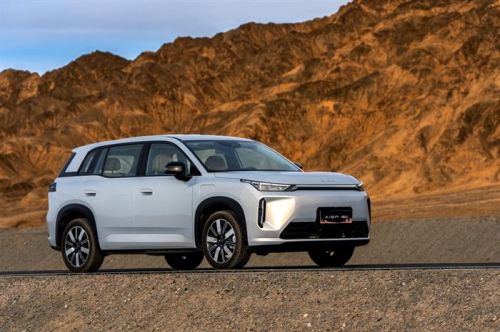 “国民好车”再进化 埃安i60 530宁德版上市 限时焕新价10.36万元起